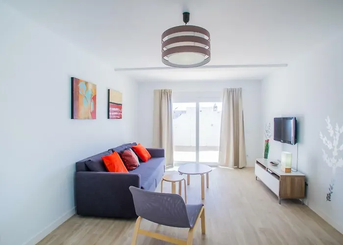 Flower Beach Suite 6